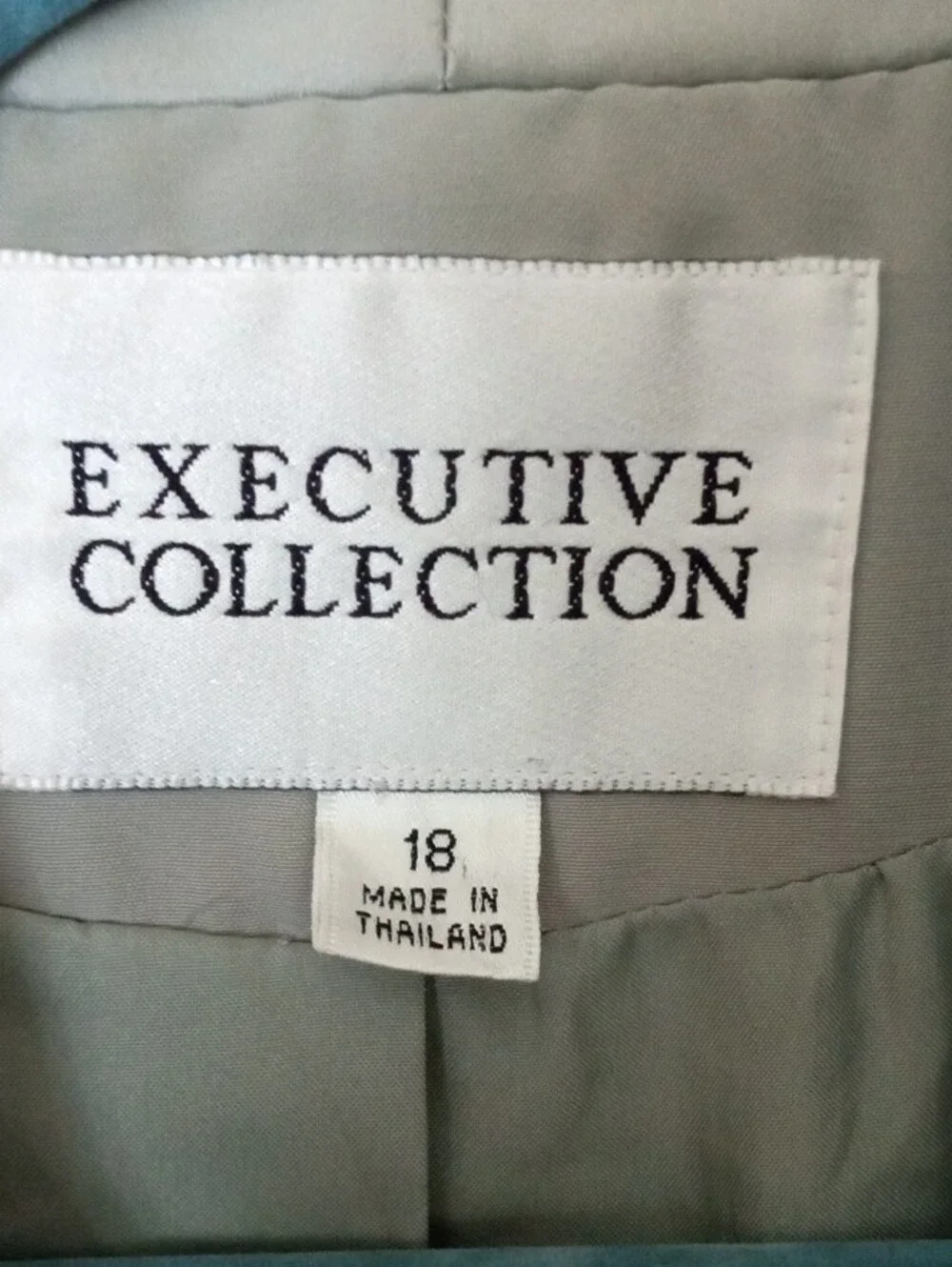 Executive Collection Women's Light Gray Button-Front Dress Blazer Size 18